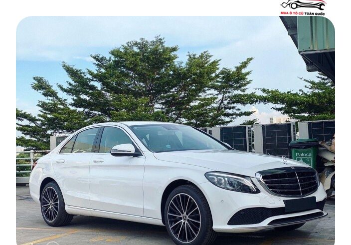 Giá bán xe Mercedes C200 cũ, có nên mua Mercedes C200 cũ