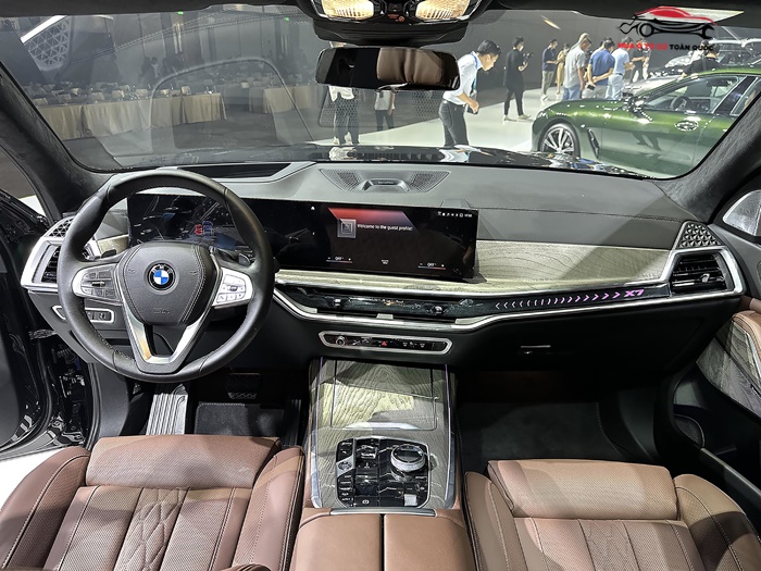 BMW X7 Giá lăn bánh & đánh giá thông số kỹ thuật mới nhất