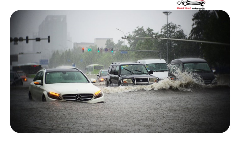 Có nên mua xe ô tô cũ bị ngập nước không