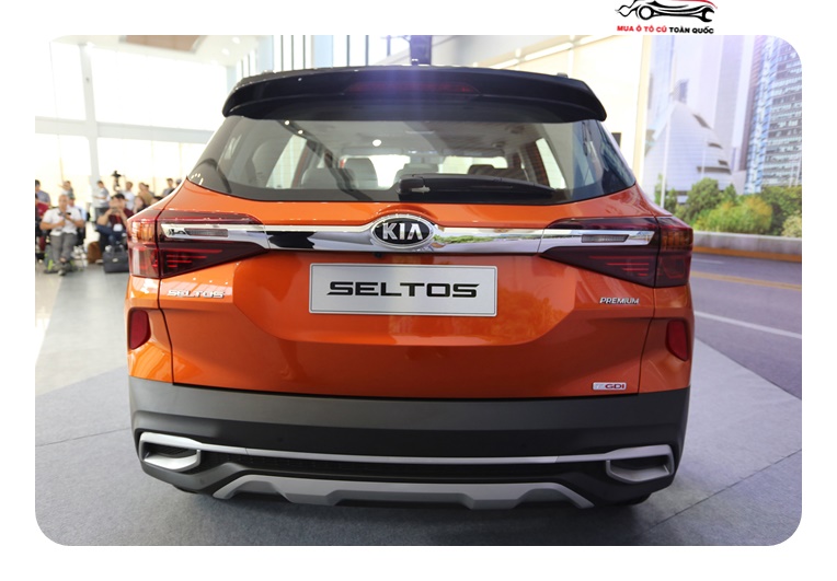 Kia Seltos 2024 Giá lăn bánh & đánh giá thông số kỹ thuật mới nhất