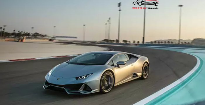 Lamborghini Huracan Evo Giá lăn bánh & đánh giá thông số kỹ thuật mới nhất